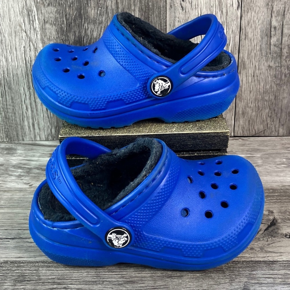 Crocs Classic Lined Clogs Royal Blue Black Fuzzy Toddler Size C7 Slip On Shoes